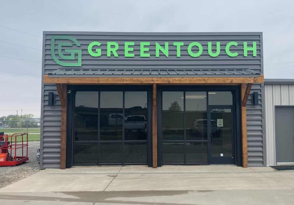 greentouch_exteriorsign greentouch_exteriorsign
